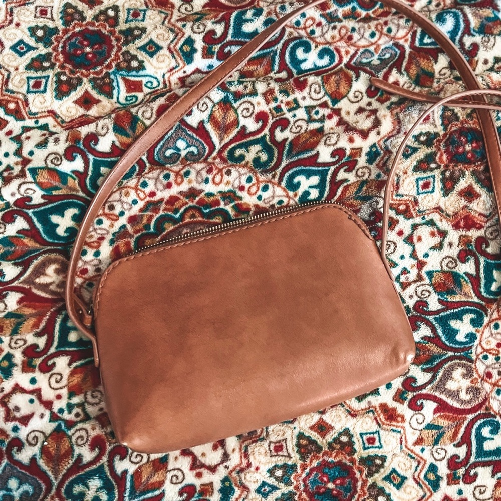 Universal Thread Brown Leather Cross Body Purse